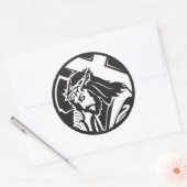 Jezus die het kruis draagt ronde sticker (Envelop)