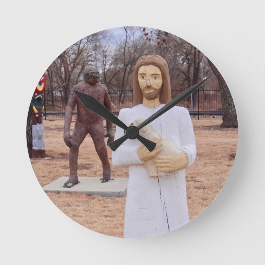 Jezus en Bigfoot Ronde Klok (Voorkant)