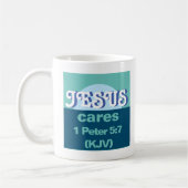 Jezus geeft erom. 1 Petrus 5:7 (KJV) - Ocean Blue  Koffiemok (Links)