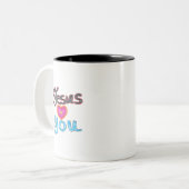 Jezus houdt van je met een roze hart tweekleurige koffiemok (Voorkant links)