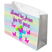 JEZUS IS AL 90 JAAR GELIEFD IN EEN CADEAUZAK GROOT CADEAUZAKJE (Achterkant Gekanteld)