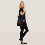 Jezus is HEER met Roze Bloem Aangepaste Naam Tote Bag (Op model)