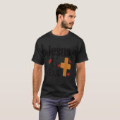 Jezus is Liefde T-shirt (Voorkant volledig)
