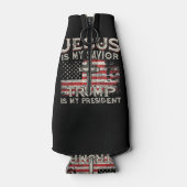 Jezus is mijn redder Trump mijn President Amerikaa Flesjeskoeler (Achterkant)