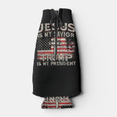 Jezus is mijn redder Trump mijn President Amerikaa Flesjeskoeler (Achterkant)