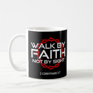 Jezus loopt langs Faith Christelijk T-ShirtThis Je Koffiemok
