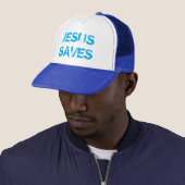 JEZUS REDT TRUCKER HOED - WIT & KONINKLIJK TRUCKER PET (In situ)