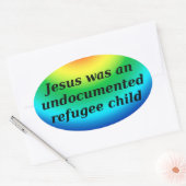 Jezus was een ongedocumenteerd vluchtelingenkind ovale sticker (Envelop)