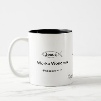 Jezus werkt wonderen gotGod316.com Tweekleurige Koffiemok