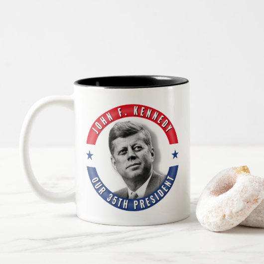 JFK John F. Kennedy 35th President POTUS Memorial Tweekleurige Koffiemok (Met donut)