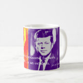 JFK John F. Kennedy citeert overwinning Koffiemok (Voorkant rechts)