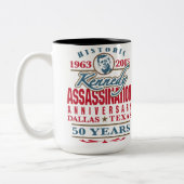 JFK Kennedy Assassination Jubileum 1963 - 2013 Tweekleurige Koffiemok (Links)