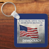 JFK Quote Democracy American Flag Design Sleutelhanger (Voorkant)