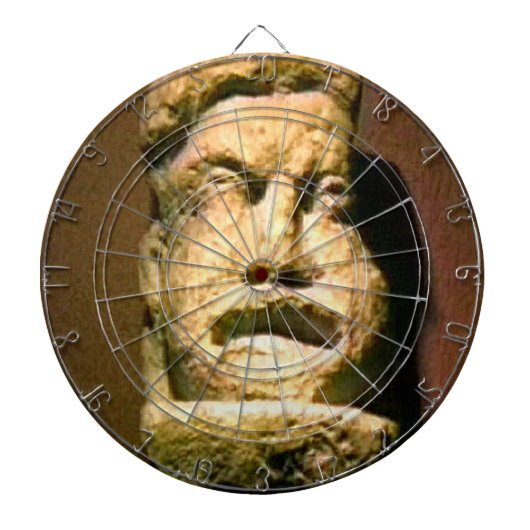 jGi van het Man Statue1 onverwacht-17443 van Dartbord (Voorkant)