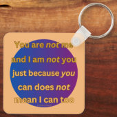 ‘Jij bent mij niet’, zegt het gedicht Sleutelhanger (Achterkant)