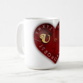 Jij en ik - alfabet spel op een rood hart koffiemok (Voorkant links)