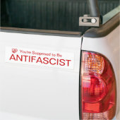 Jij hoort anti-fascist te zijn (Rood op Wit) Bumpersticker (Op Truck)