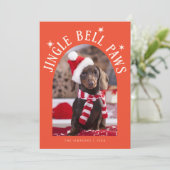 Jingle Bell Paws Hond Foto Rode Kerst Feestdagenkaart (Staand voorkant)