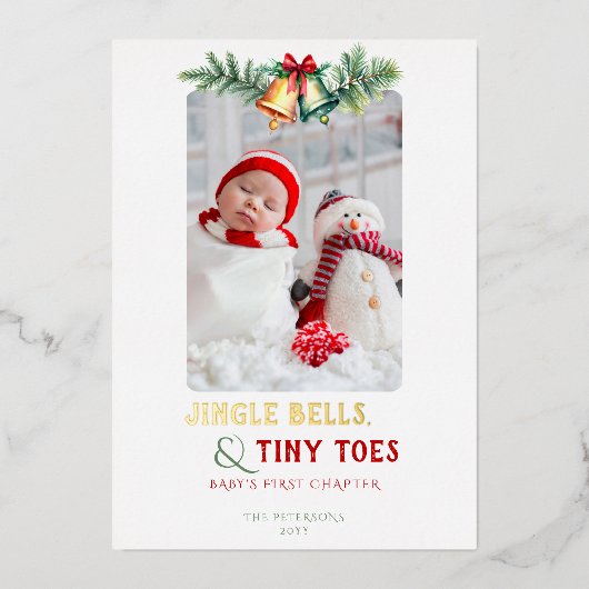Jingle Bells Tiny Toes Foto Geboorteaankondiging B Folie Feestdagenkaart (Voorkant)