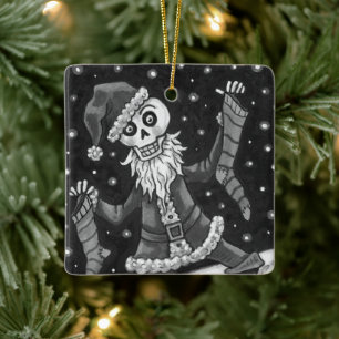 JINGLE BOTTEN SANTA, HOLIDAY SKELETON & STOCKINGS KERAMISCH ORNAMENT