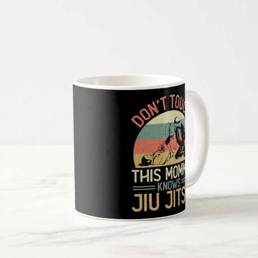 Jiu Jitsu Bjj Raak niet op deze Momma Knows Jiu Koffiemok (Voorkant rechts)