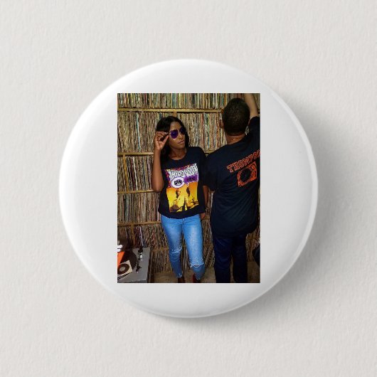 JMT / INTERLUDE BEELDEN RONDE BUTTON 5,7 CM (Voorkant)