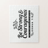 Jo 1:9 Bijbelvers Ontwerp – Wees sterk en moedig Legpuzzel (Verticaal)