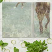 Jockeys voor de race door Edgar Degas Theedoek (Gevouwen)