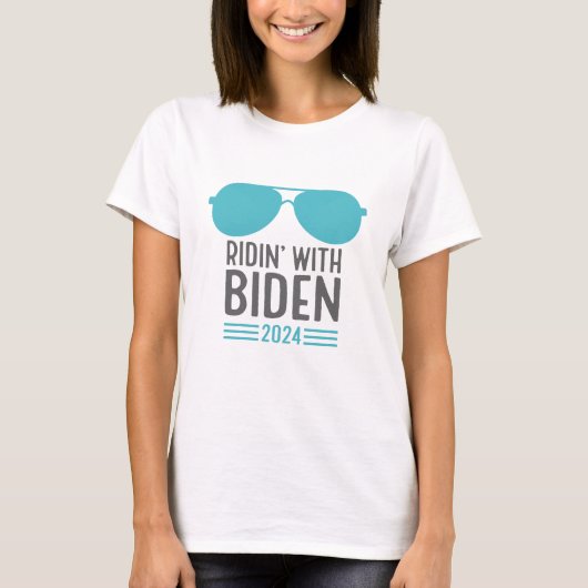Joe Biden 2024 - Ridin' with Biden T-shirt (Voorkant)