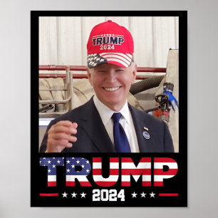 Joe Biden draagt een Pet van Trump Poster