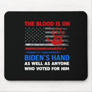 Joe Biden heeft bloed aan zijn handen Anti Biden B Muismat