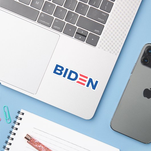 Joe Biden Logo Sticker (Laptop met iPhone)
