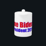 Joe Biden President 2016 Theepot<br><div class="desc">Joe Biden president verkiezingen 2016. Tekst in rood en blauw.</div>
