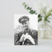 Joeri Gagarin met witte duif, symbool van vrede, Briefkaart (Staand voorkant)