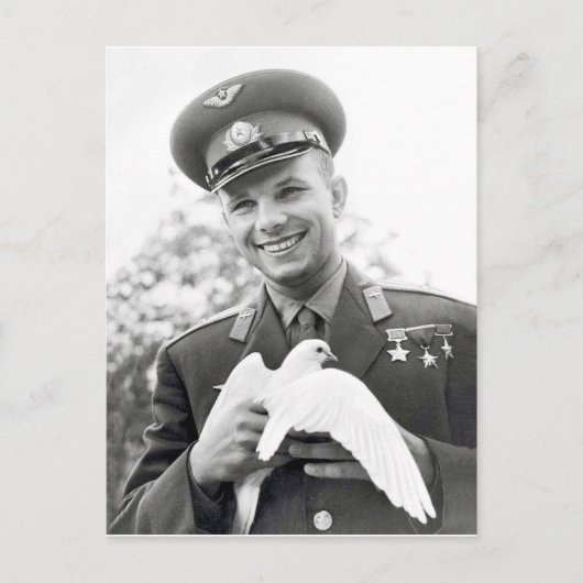 Joeri Gagarin met witte duif, symbool van vrede, Briefkaart (Voorkant)