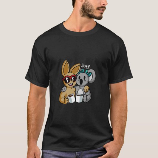 Joey & Kandi Koffie T-shirt (Voorkant)