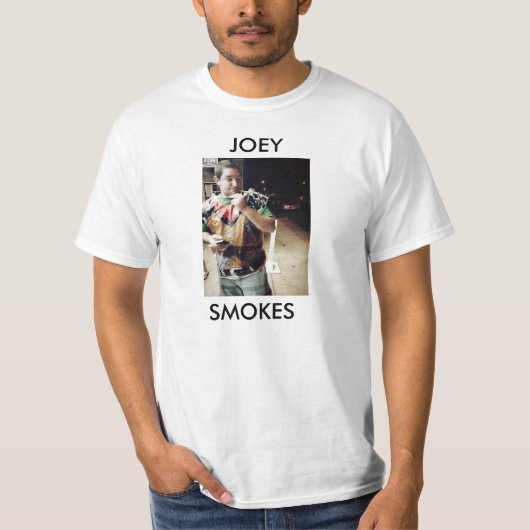 Joey Smokes T-shirt (Voorkant)
