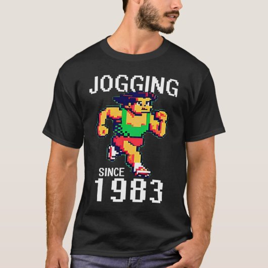 Jogging sinds 1983 met pixel t-shirt (Voorkant)