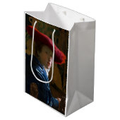 Johannes Vermeer - Meisje met een rood Pet Medium Cadeauzakje (Voorkant Gekanteld)