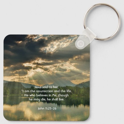 John 11: 25, Scripture Memorial Keepsake  Sleutelhanger (Achterkant)