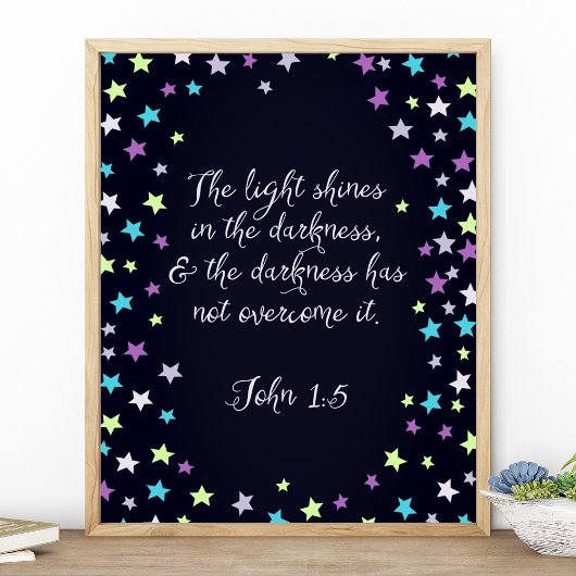 John 1:5 Het licht schijnt in het donkere Bijbelci Poster