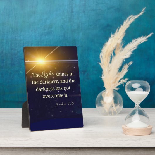 John 1:5 Licht schijnt in donkerder plak Fotoplaat (Zijkant)