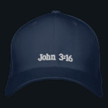 John 3:16 geborduurde pet<br><div class="desc">Schommel je pet en laat je geloof zien door een John 3:16 pet te dragen.</div>