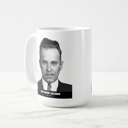 JOHN DILLINGER BEVERAGE MOK (Voorkant links)