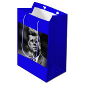 John F Kennedy President Medium Cadeauzakje (Voorkant Gekanteld)