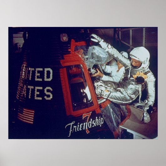 John Glenn Boards Het historische vriendschap 7 Poster (Voorkant)