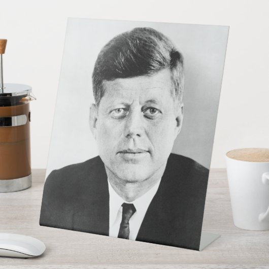 John Jack Kennedy President Witte Huis Reclamebord Met Voetstuk (Insitu)