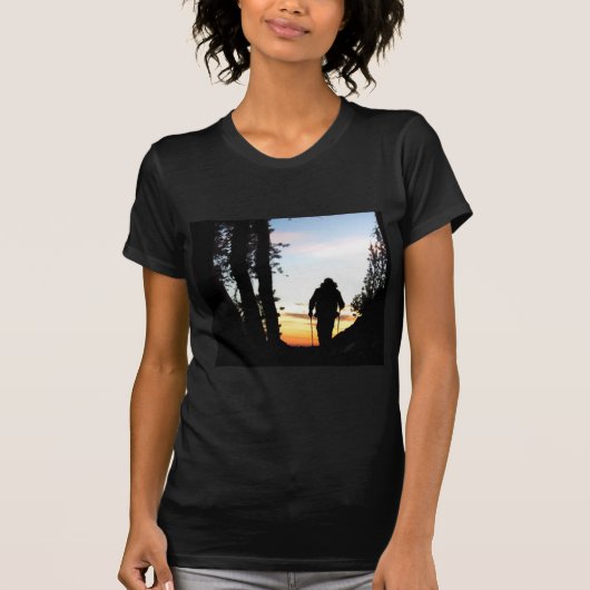 John Muir Trail Hiker 2 - Sierra Nevada Mountains T-shirt (Voorkant)