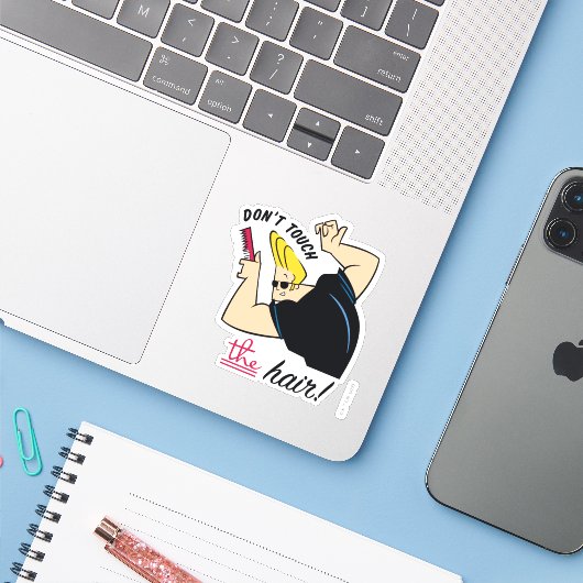 Johnny Bravo Comb - Raak het haar niet aan! Sticker (Laptop met iPhone)