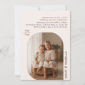 Joint Sister Sibling Two Kids Photo Birthday Party Kaart (Voorkant)